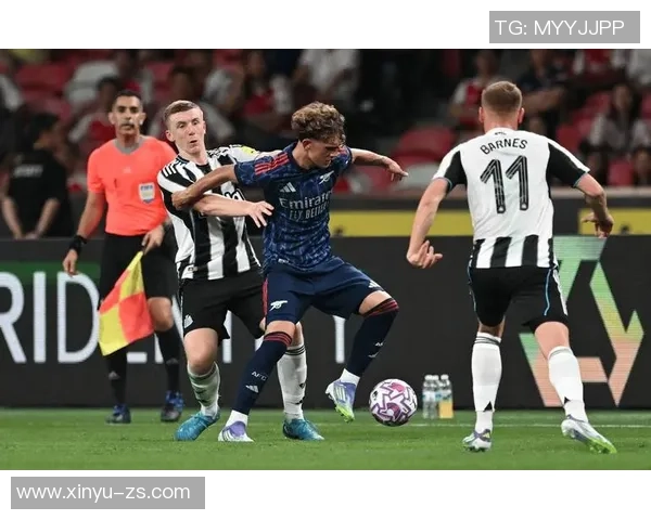 在球场上拼搏如同战斗，财富与荣耀等待你来争夺与实现